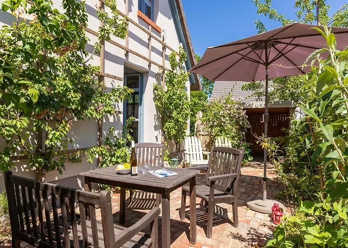 Casa de Férias Reetgedecktes Seelchen